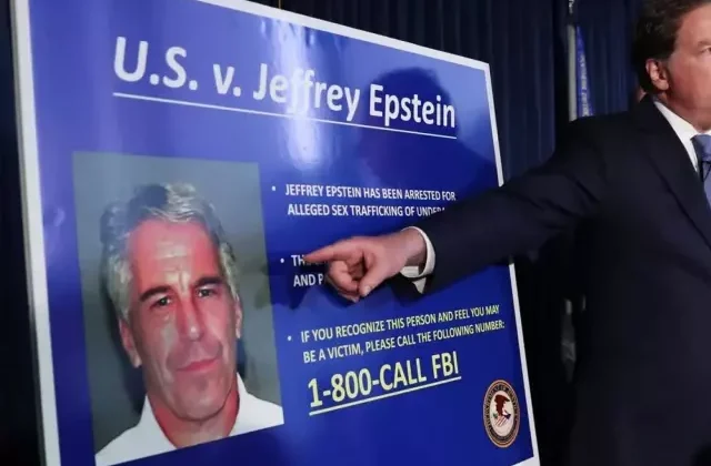 ABD’li bakan: Milyarder Jeffrey Epstein’in çocuk istismarı içeren on binlerce videosu var