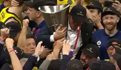 Ali Koç, EuroLeague kupası ile omuzlar üstünde taşındı
