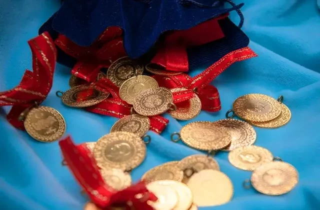 Altın fiyatları temkinli bekleyişle yatay seyrediyor