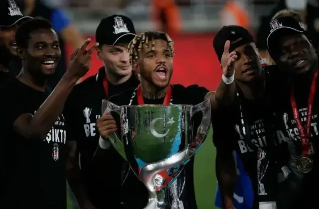 Beşiktaş’ın eski yıldızından çok konuşulacak sözler: Sen adam değilsin dedim