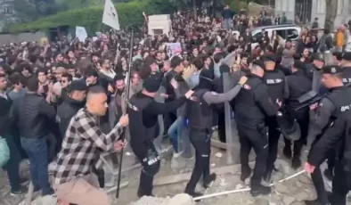 Boğaziçi Üniversitesi’nde göstericiler polise saldırdı: 13 polis yaralandı, 97 gözaltı