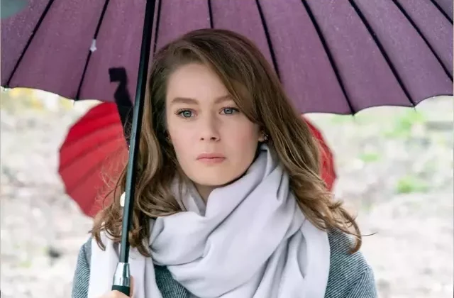 Burcu Biricik dolandırıcıların hedefinde