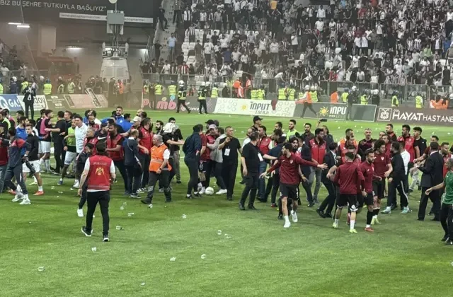 Yarıda kalan Elazığspor-Vanspor maçı için hükmen mağlubiyet kararı