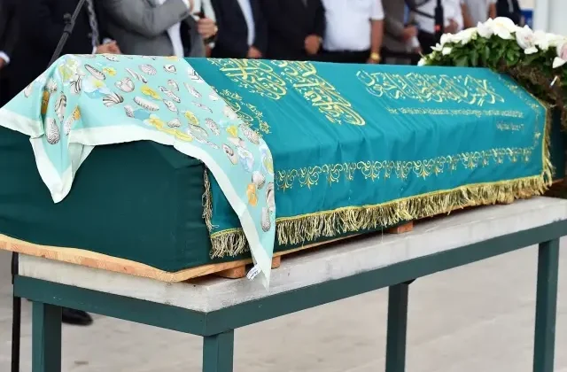 Cenazelerin en çok tartışılan geleneği son buluyor