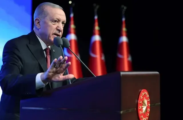 Cumhurbaşkanı Erdoğan, Pakistan Başbakanı Şahbaz Şerif ile görüştü