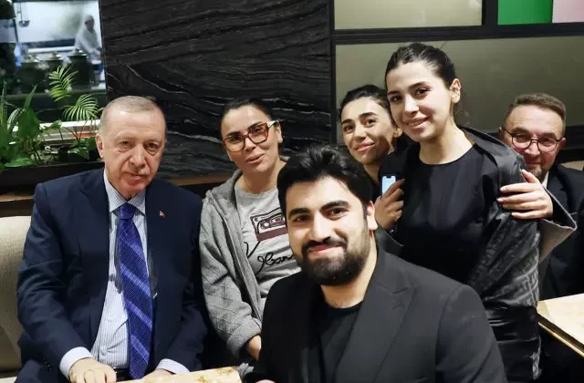 Cumhurbaşkanı Erdoğan’dan sürpriz kafe ziyareti