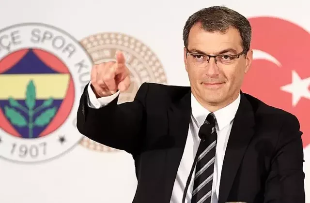 Damien Comolli, İtalyan devine gidiyor