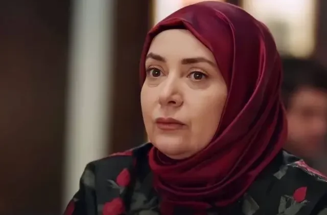 Davete çağrılmayan Kızılcık Şerbeti’nin Pembe’si Sibel Taşçıoğlu sitem etti