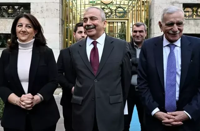 DEM Parti’den PKK kongresiyle ilgili 8 maddelik açıklama: Yeni bir sayfa açılıyor