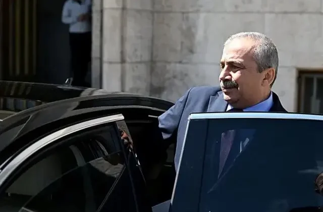 DEM Parti’den “suikast” açıklaması: Sırrı Süreyya Önder’in aracında düzenek bulundu
