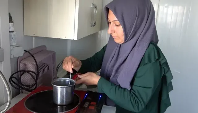 Depremzede aileye dolandırıcılık şoku! Tüm paralarını en yakınındaki isme kaptırdılar