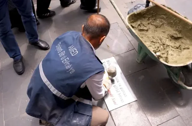 Diyarbakır’da Kürt Dil Bayramı’na özel şiirli kaldırımlar