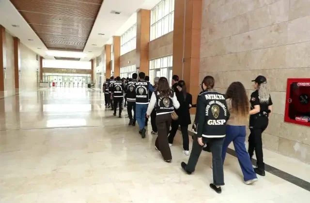 Dolandırıcılık değil fuhuş operasyonu! Tam 42 milyona el konuldu