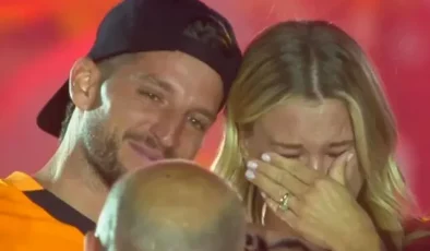 Dries Mertens, Galatasaray taraftarına ağlayarak veda etti