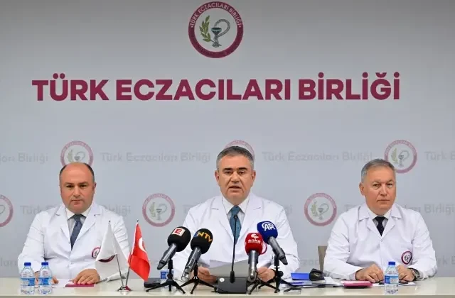 Eczacılar, ilaç güvenliğine dikkat çekti