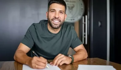 Efsane sol bek Jordi Alba’dan 2 yıllık imza