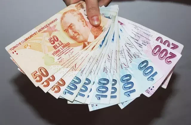Emekli maaşlarının yükseltilmesine ilişkin teklif TBMM’ye sunuldu