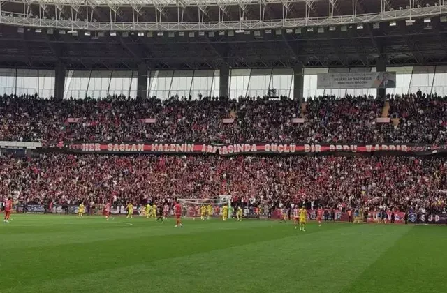 Eskişehirspor, profesyonel liglere geri döndü