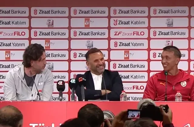 Fatih Tekke ile Muslera arasında Türkçe diyalog