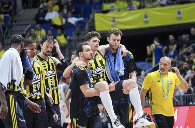 Fenerbahçe Beko’da korkutan sakatlık! Maça devam edemedi