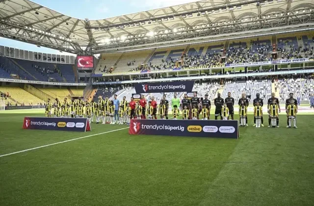 Fenerbahçe tribünlerinden sadece o futbolcuya tepki