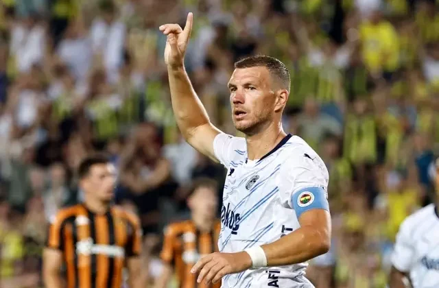 Fenerbahçe’den ayrılan Dzeko Türkiye’de kalabilir! Görüşmeler başladı