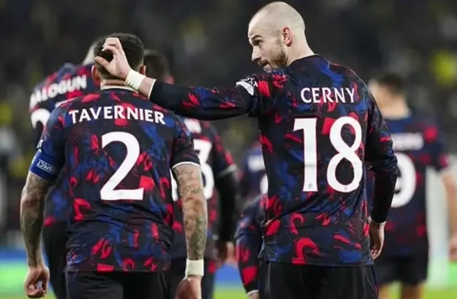Fenerbahçe’yi Avrupa’dan eden futbolcu Süper Lig devine imzayı atıyor
