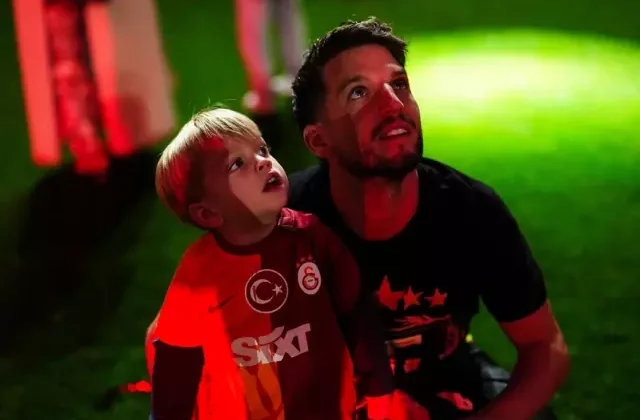Futbolu bırakıyor mu? Mertens’ten emeklilik açıklaması