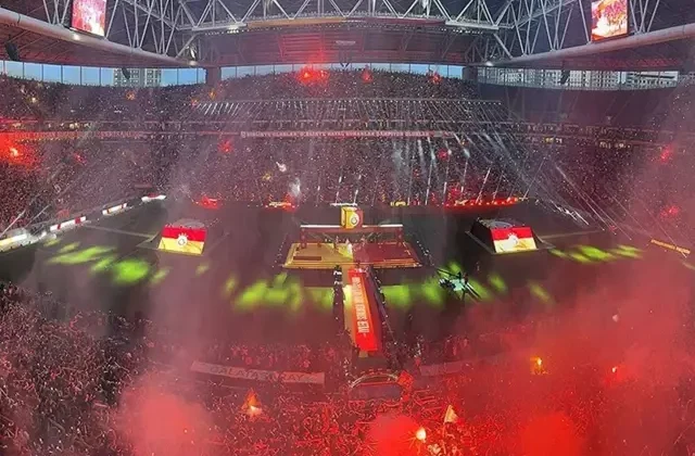 Galatasaray’da yıldız isme izin çıktı: Gidebilirsin