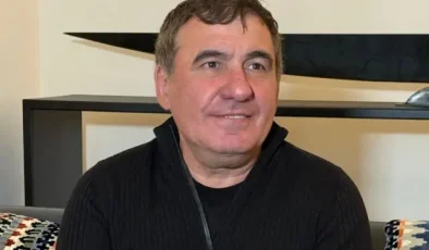 Galatasaray’ın efsanesi Hagi, Okan Buruk’u öve öve bitiremedi: Altın ekibin bir parçası