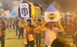 Galatasaraylı taraftarlar şampiyonluğu Fenerbahçe ve Beşiktaş’ın tabutunu kaldırarak kutladı