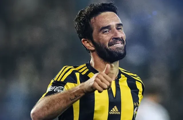 Gökhan Gönül Fenerbahçe’ye geri dönüyor