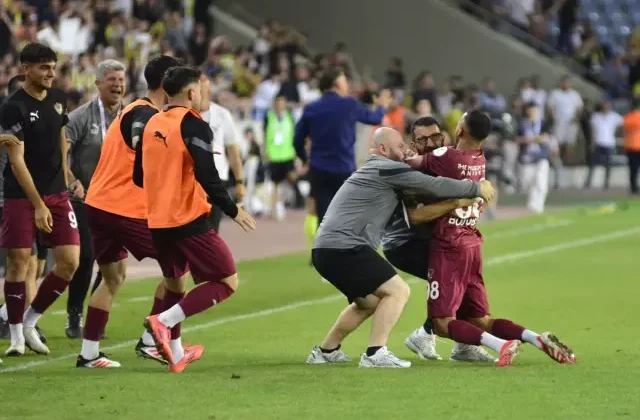 Hatayspor’dan Fenerbahçe karşısında 4 gollü tarihi zafer