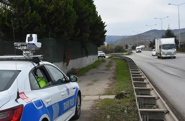 Hız ve kemer kontrolü yapacak yeni radar sistemi geliyor! Anında ceza kesilecek