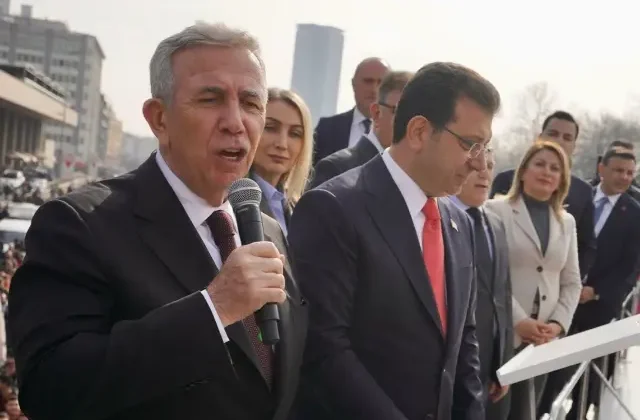 İmamoğlu’nun hesabının engellenmesi sonrası Mansur Yavaş’tan dikkat çeken hamle