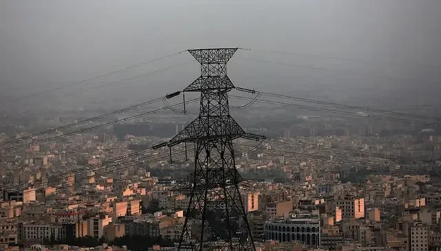 İran’da aşırı enerji tüketimine ceza! 1103 evin elektriği kesildi