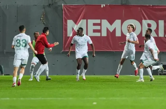 İstanbul’da muhteşem geri dönüş! İstanbulspor yıkıldı, Boluspor yarı finalde
