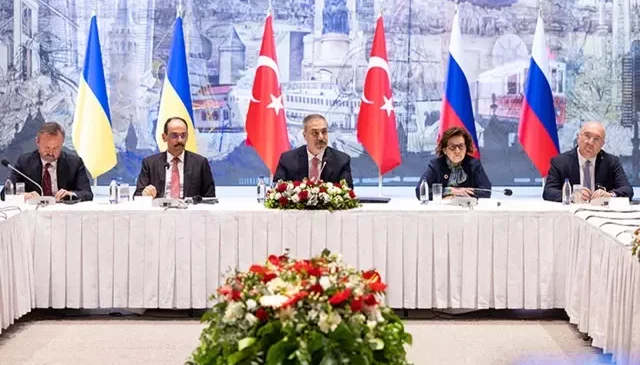 İstanbul’daki tarihi zirve dünya basınında: Erdoğan bölgesel bir oyuncu haline geliyor