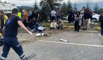 Karşı şeride geçip yan yattı! Isparta’da can pazarı: 15 kişi yaralandı