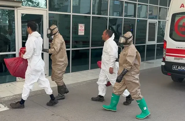 Kimyasal madde tankını temizleyen 4 işçi hastanelik oldu