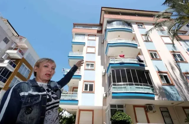Kiracısını çıkaramayan Rus öğretmen Antalya’da varlık içinde yokluk yaşıyor