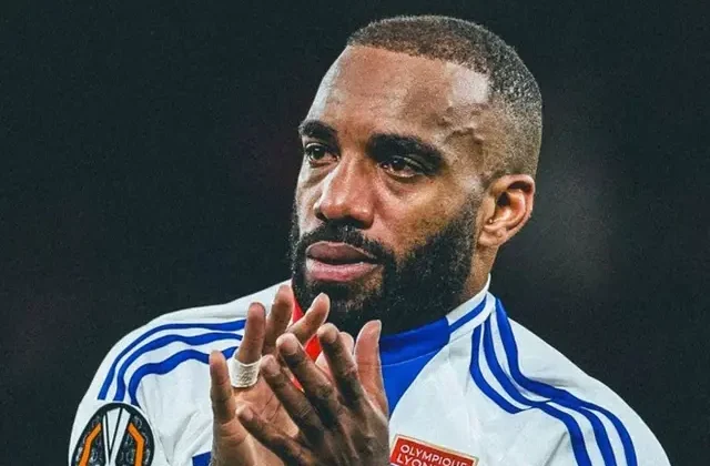 Lyon’da bir devir sona eriyor! Lacazette’den veda
