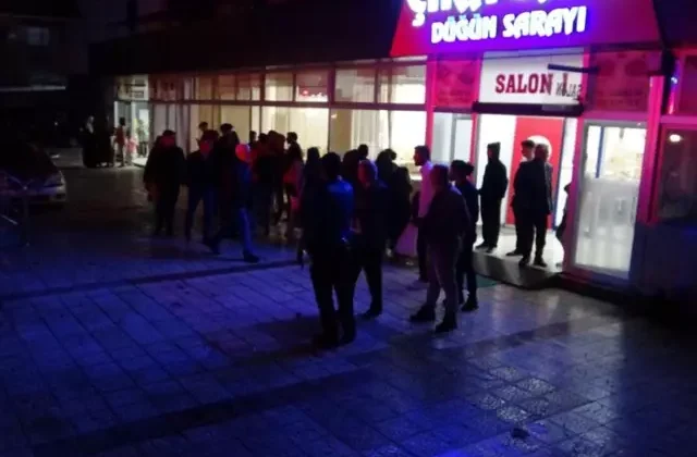 Malatya’da yol verme tartışması bıçaklı kavgaya dönüştü! 5 yaralı