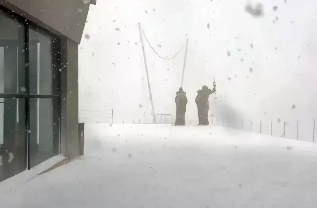 Mayıs ayında kar sürprizi! Görenler şaşkınlığını gizleyemedi