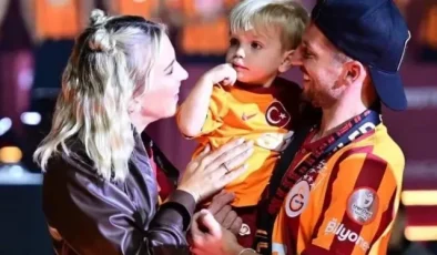 Mertens çiftinden sürpriz! Bebeklerine Türkçe isim verecekler