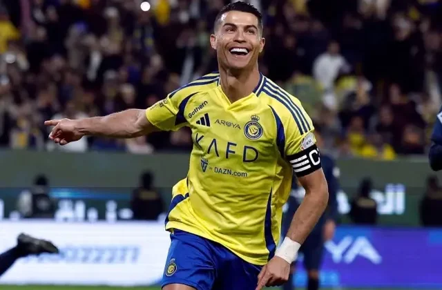 Messi ile rakip olabilir! Futbol dünyasını şoke edecek Ronaldo bombası