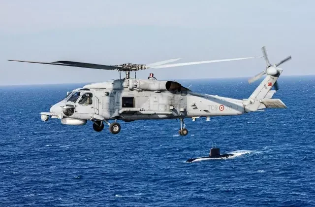 MSB’nin helikopteri denize acil iniş yaptı