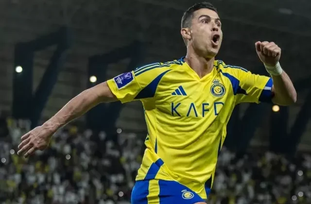 Önce üzdü sonra sevindirdi! 40 yaşındaki Ronaldo durmuyor