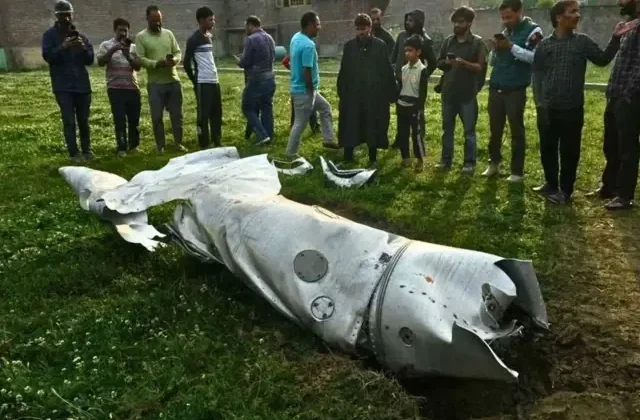 Pakistan, Hindistan’a ait İsrail yapımı 77 SİHA’yı düşürdü