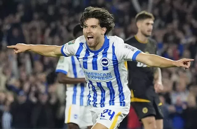 Premier Lig’de forma giyen Türk futbolcuları üzen haber